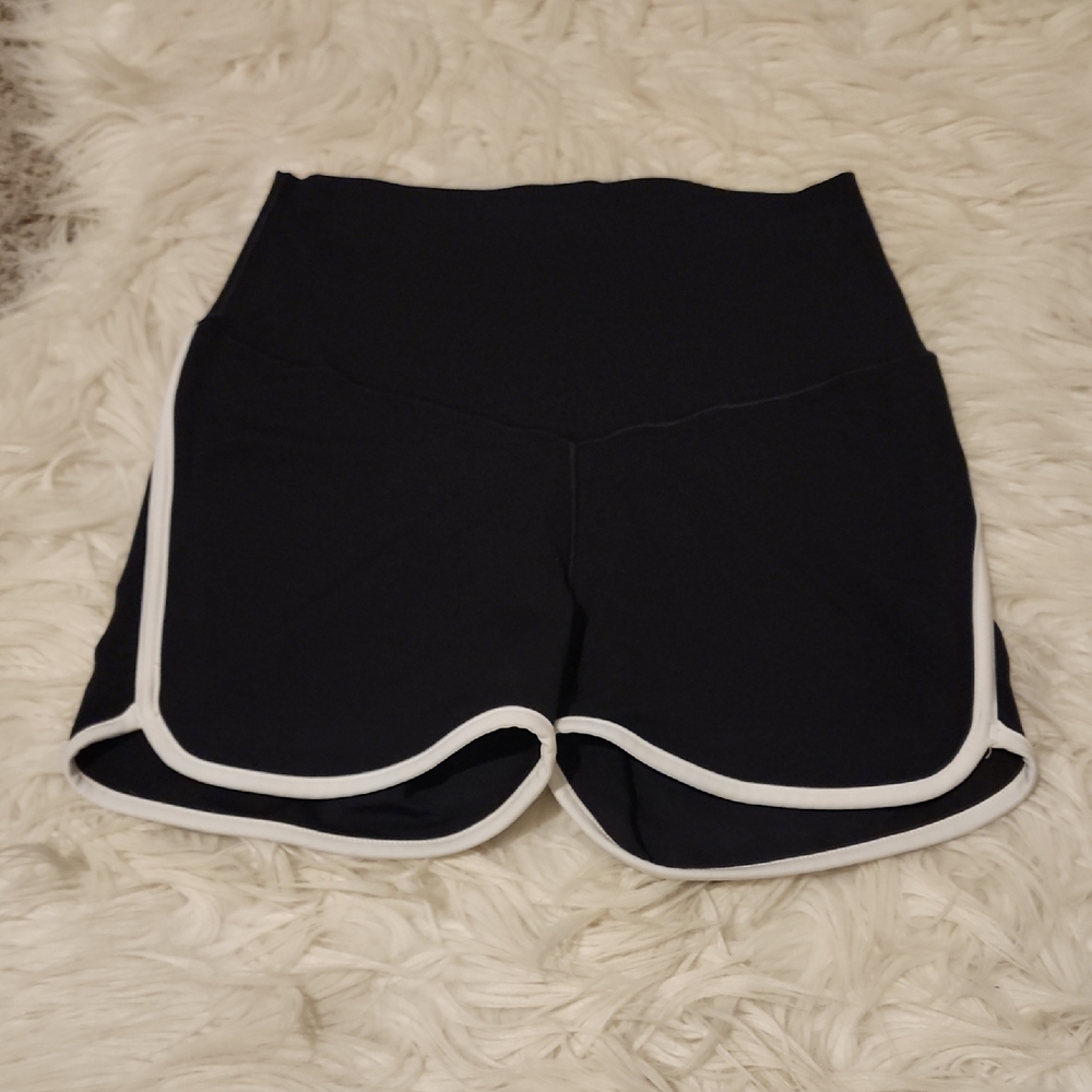 Offline by Aerie Hi-Rise Shortie - Picture 1 of 5